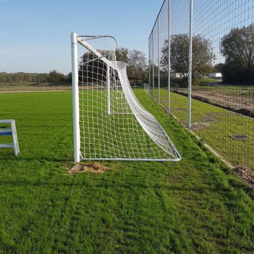 Bijzonder duurzame P-beugels voor uw senioren- voetbaldoelen